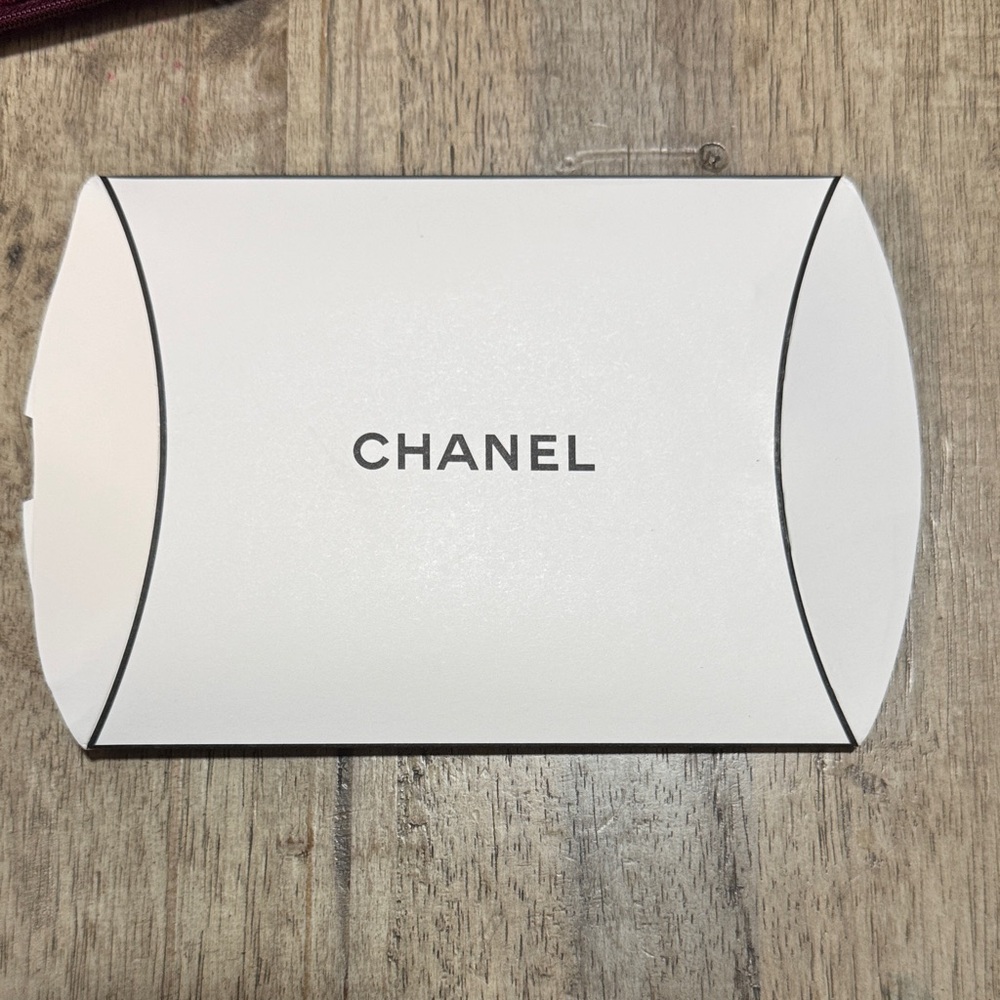 CHANEL Classic White Gift Box